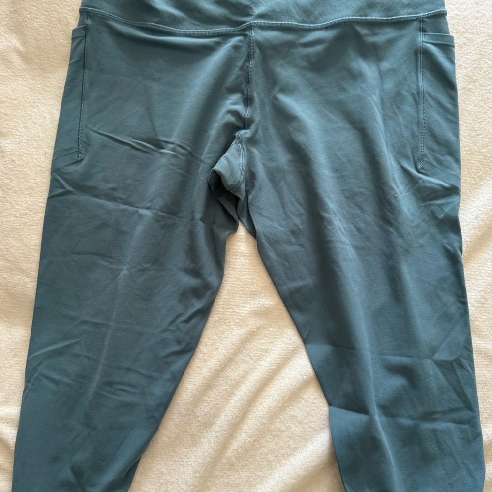 Athleta Women’s Teal Leggings